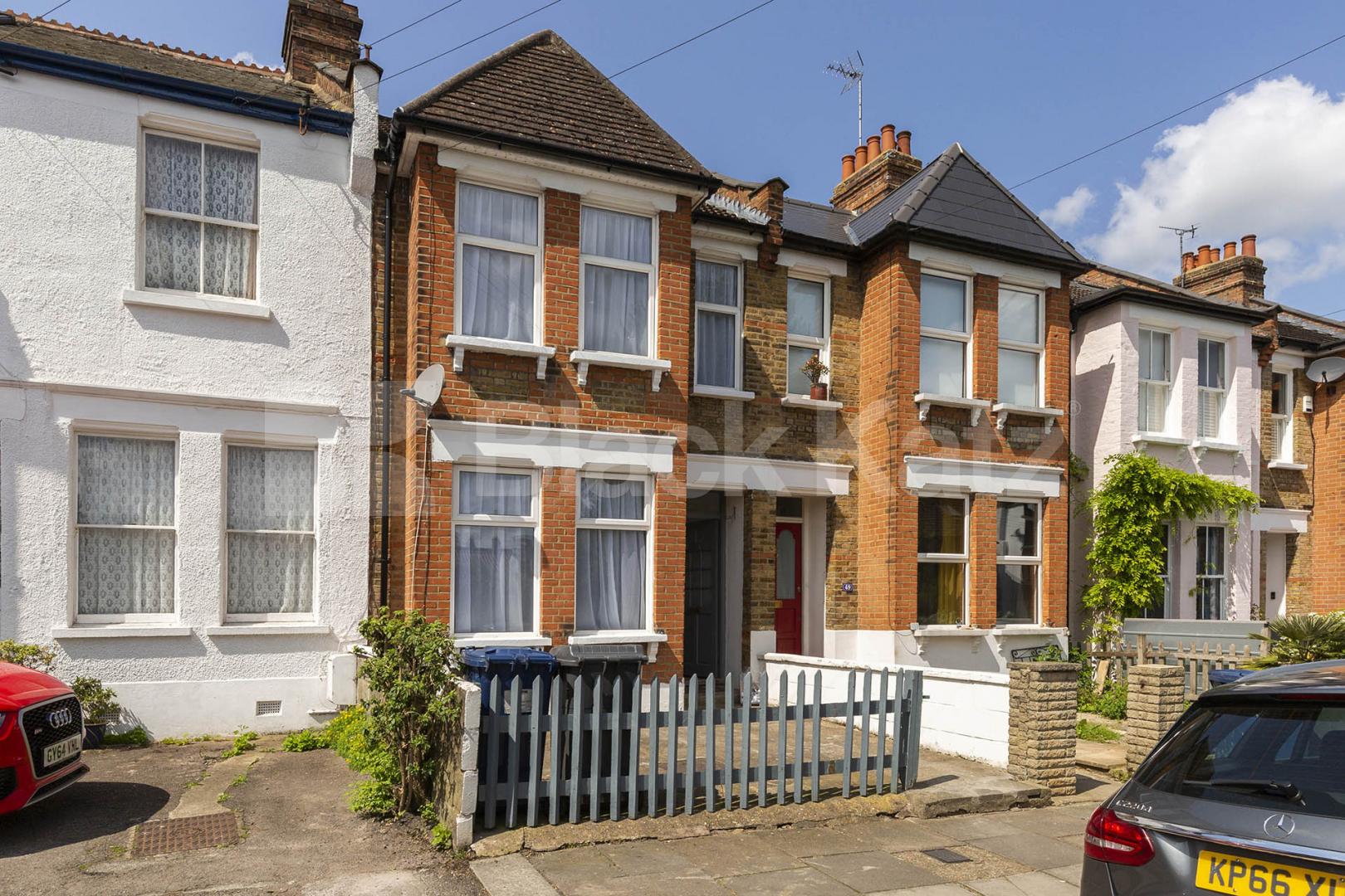 Super 5 double bedroom newly refurbished house with garden in Muswell Hill Pembroke Road , Muswell Hill